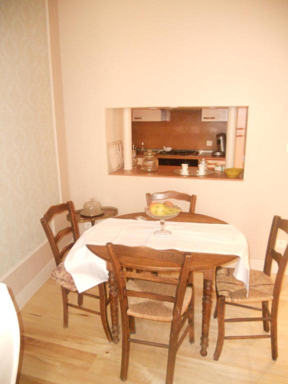 Les Drapiers De Villenouvelle Montauban Quarto foto